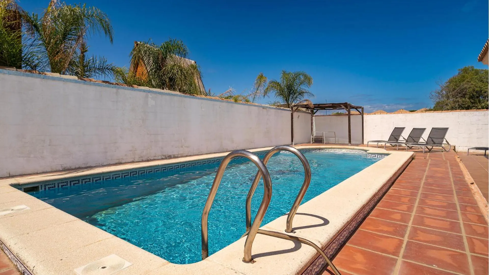 3 Bedroom Cozy Home In Chiclana De La Fronter Chiclana de la Frontera