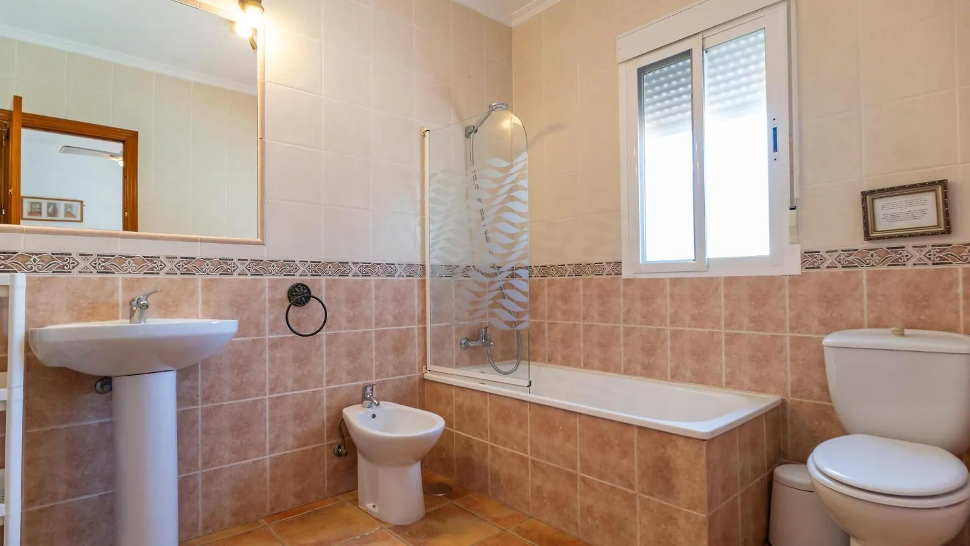 Holiday home 3 Bedroom Cozy Home In Chiclana De La Fronter Chiclana de la Frontera
