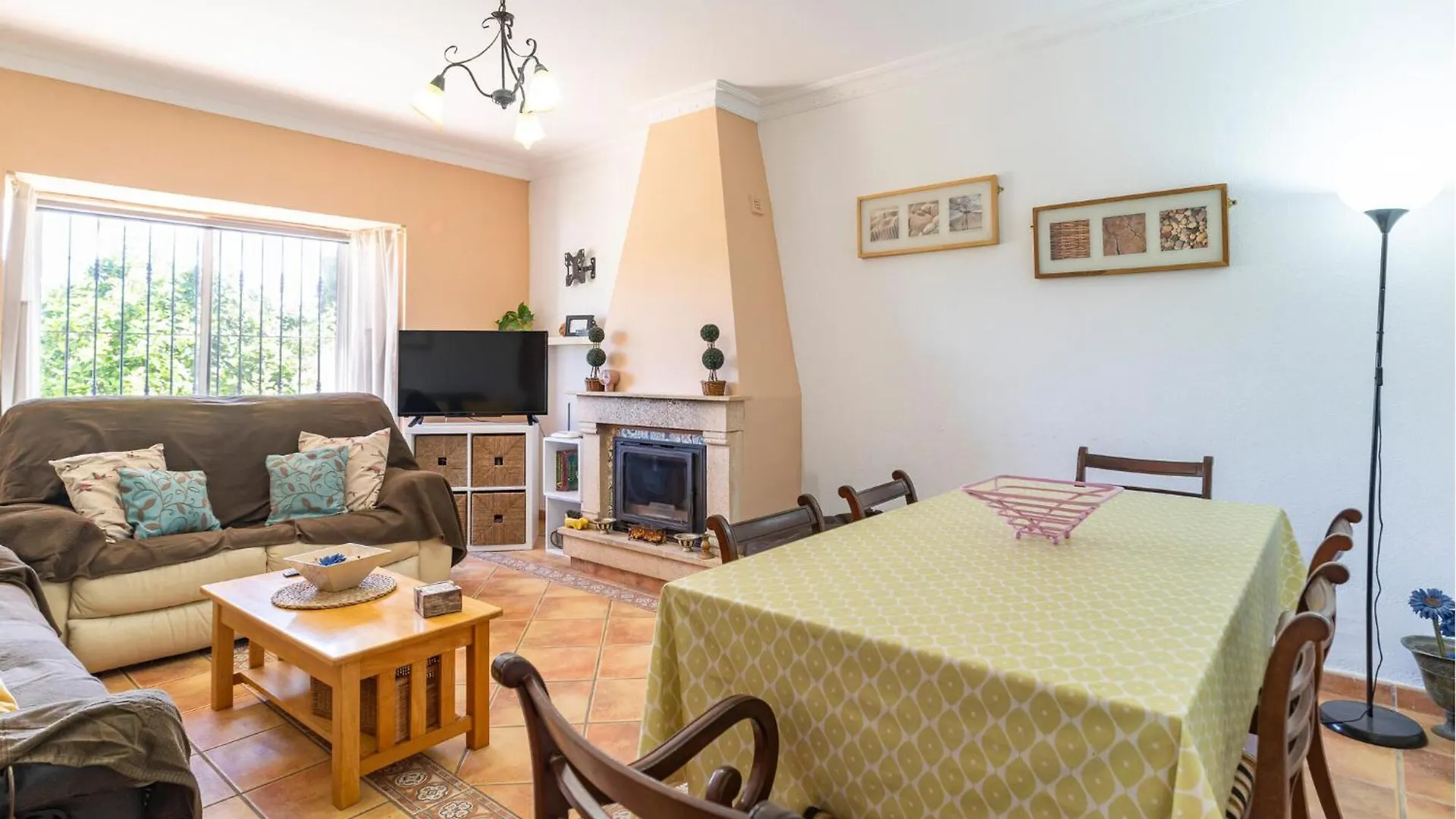 3 Bedroom Cozy Home In Chiclana De La Fronter Chiclana de la Frontera