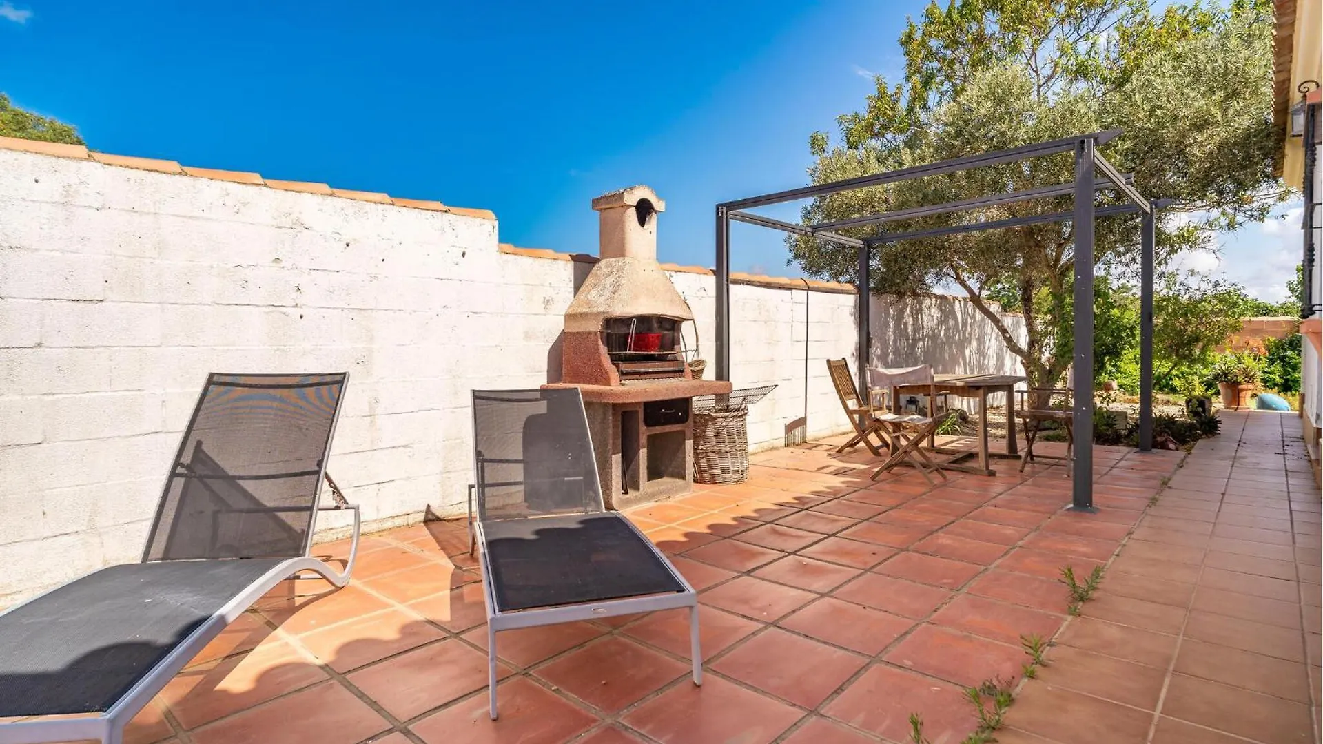 Holiday home 3 Bedroom Cozy Home In Chiclana De La Fronter Chiclana de la Frontera