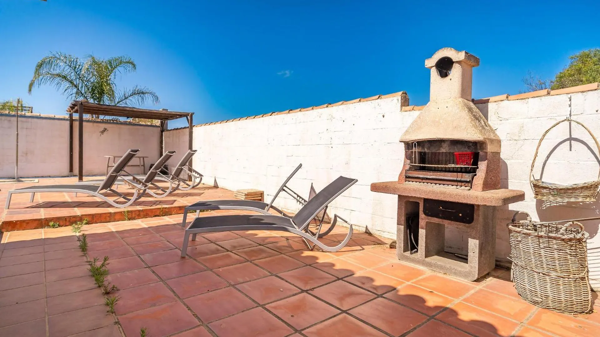 3 Bedroom Cozy Home In Chiclana De La Fronter Chiclana de la Frontera Holiday home